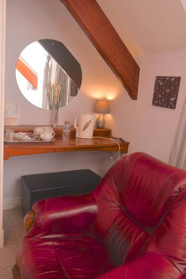 The Old Board School Guest House St Clears Exteriör bild